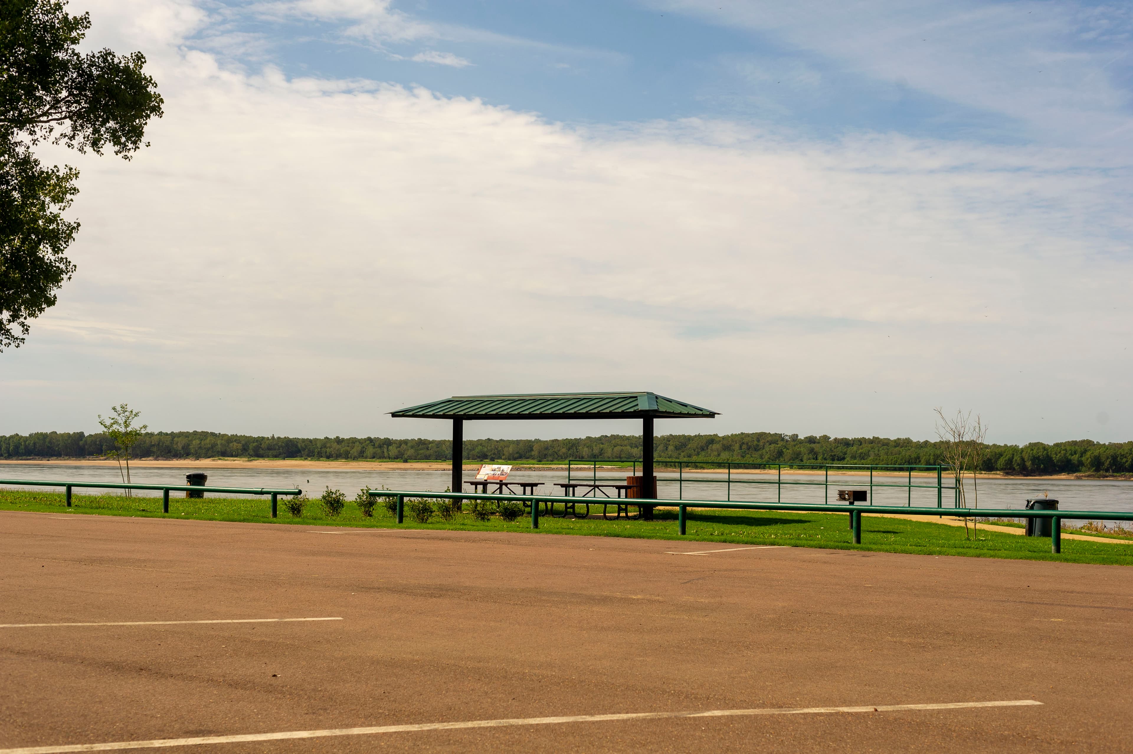 Mississippi River and treeline seen from Hernando DeSoto River Park in Walls